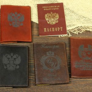 Кожаная обложка на паспорт (документы).